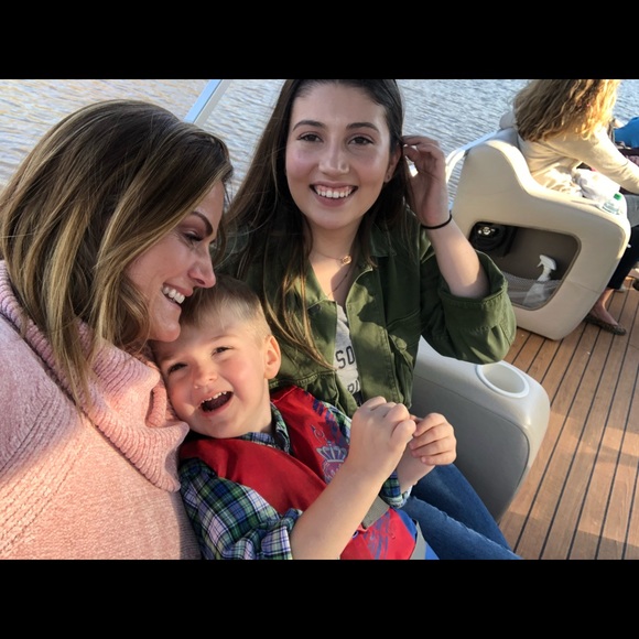 Meet your Posher, Christine - Picture 2 of 11